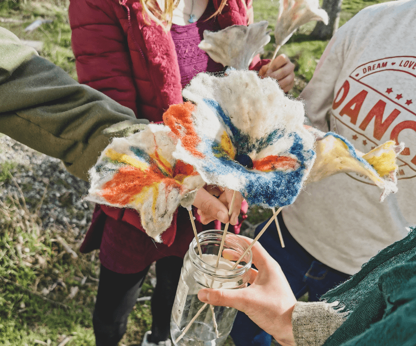 Samedi 7 février, participez à notre atelier fleurs en laine !